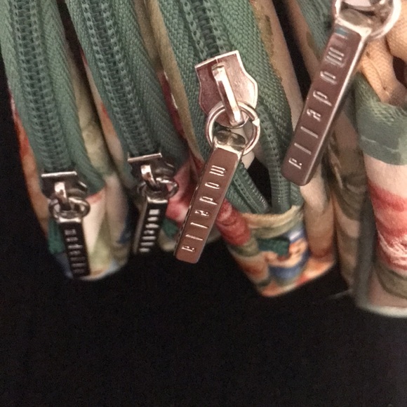 NWOT Cosmetic Bag Set - Picture 5 of 9